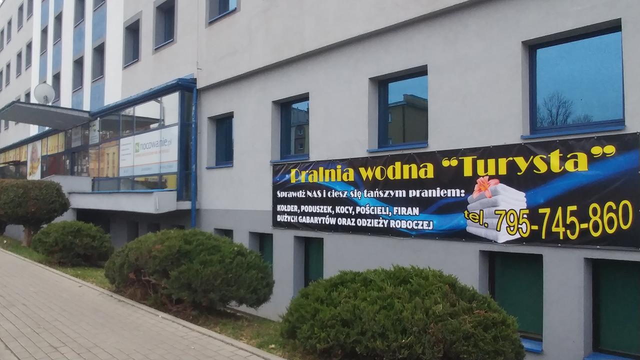 Dom Turysty Sanok Aparthotel Esterno foto